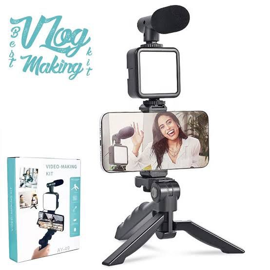 Professional Vlogging Kit with Tripod, Microphone